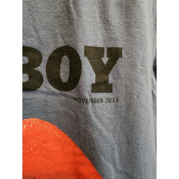 Playboy Mens Short Sleeve TShirt Red Lips Smoking Match Magazine Cover Blue Sz S - Picture 4 of 9